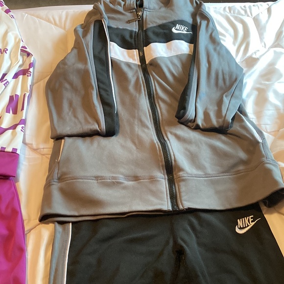 More nike jump suits on stock - Picture 2 of 2